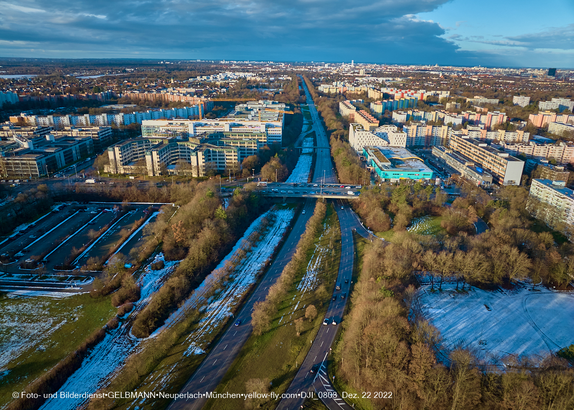 22.12.2022 - Plettzentrum - Rentenversicherung - Ständlerstraße in Neuperlach